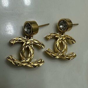 🌟 CHANEL Gold Quilted CC Drop Earrings with Clear Crystal Studs